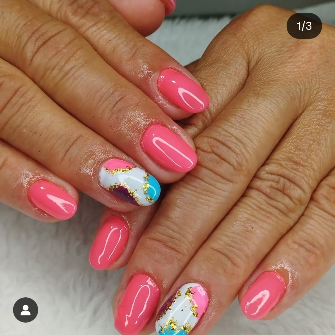 Design floral 3D em tons de rosa