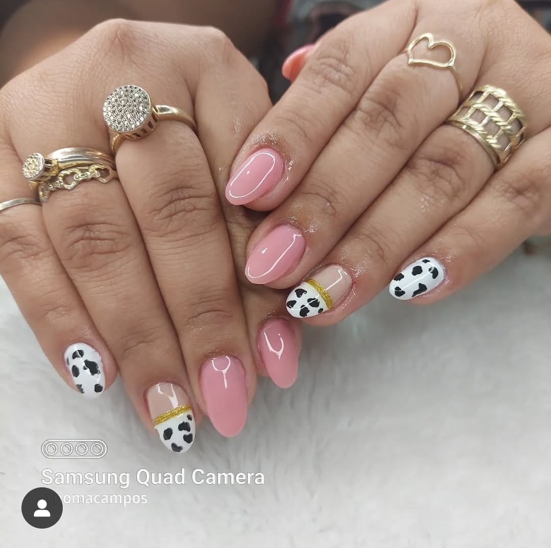 Nude Essencial — verso