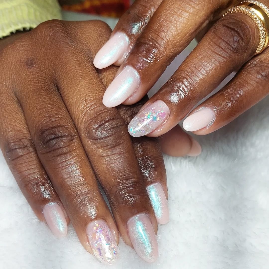 Lixando as unhas em um só sentido