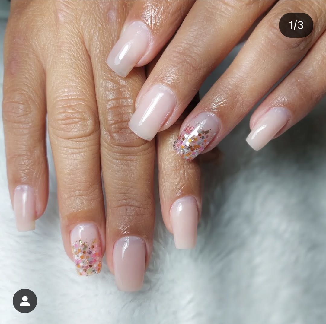 Cuidado delicado com cutículas